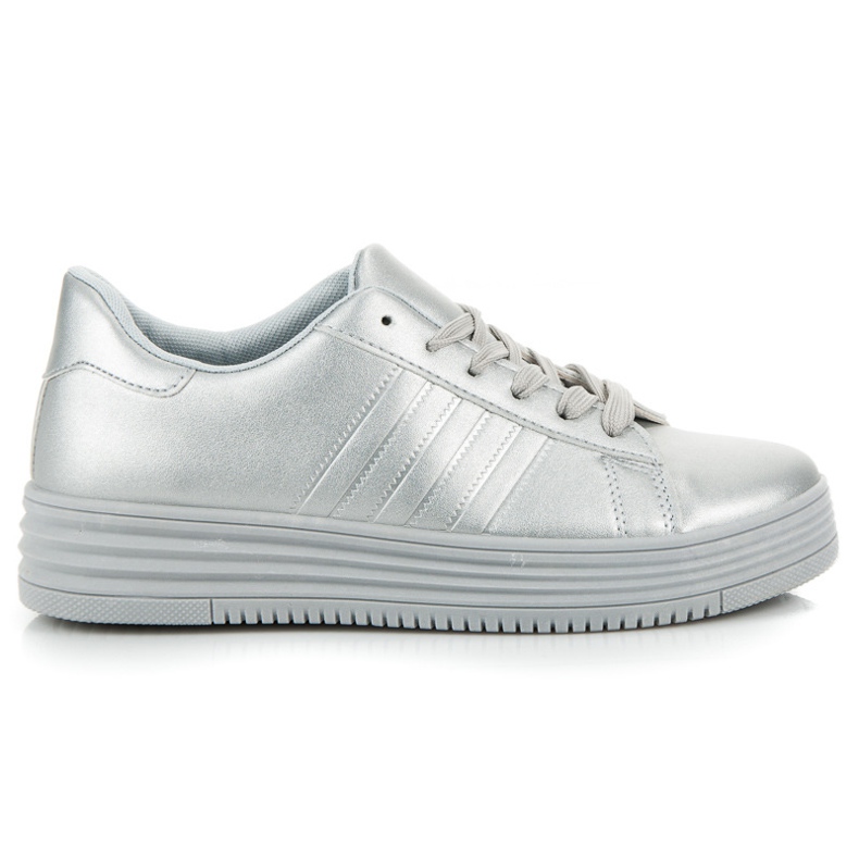 Tênis prata cinza