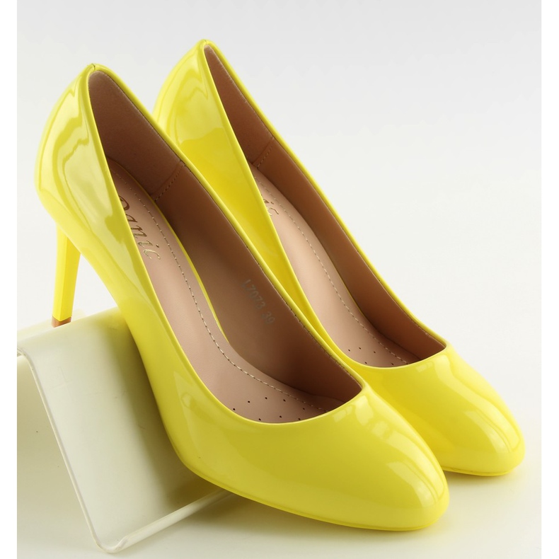 Bombas Femininas Lacado Amarelo Ii-Gat