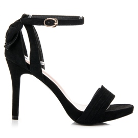 Vinceza Sandálias de camurça com laço preto