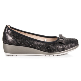 Vinceza Bailarina com um arco preto Vinceza Bailarina com um arco preto