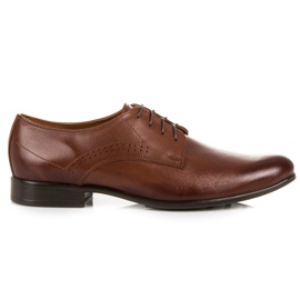 Sapatos masculinos com decorações de lucca marrom