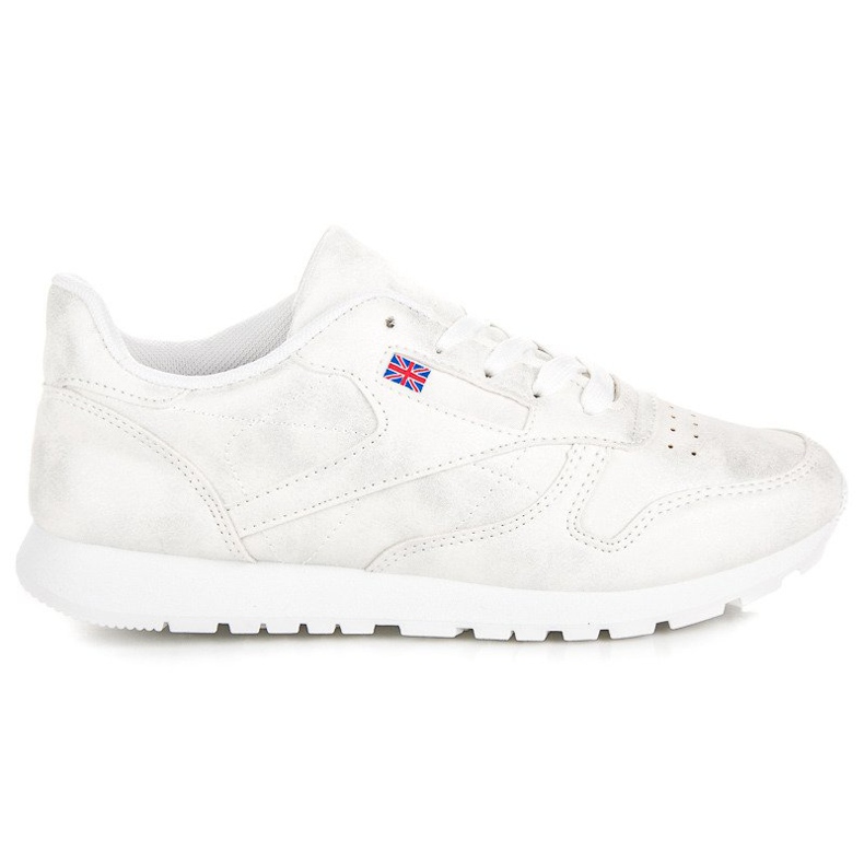 Calçados esportivos brancos