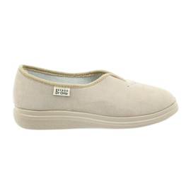Sapatos femininos Befado pu 057D027 marrom