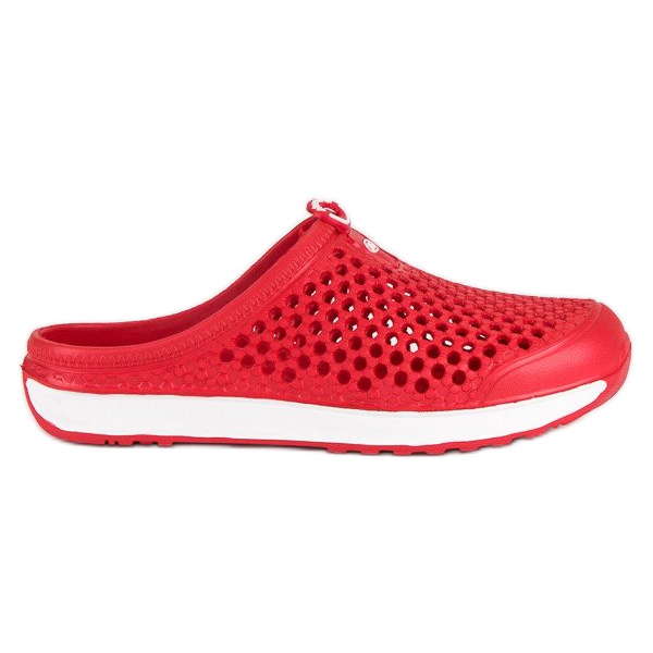 Hasby chinelos vermelhos a céu aberto