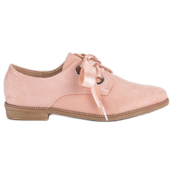 Sapato com fita de cetim rosa