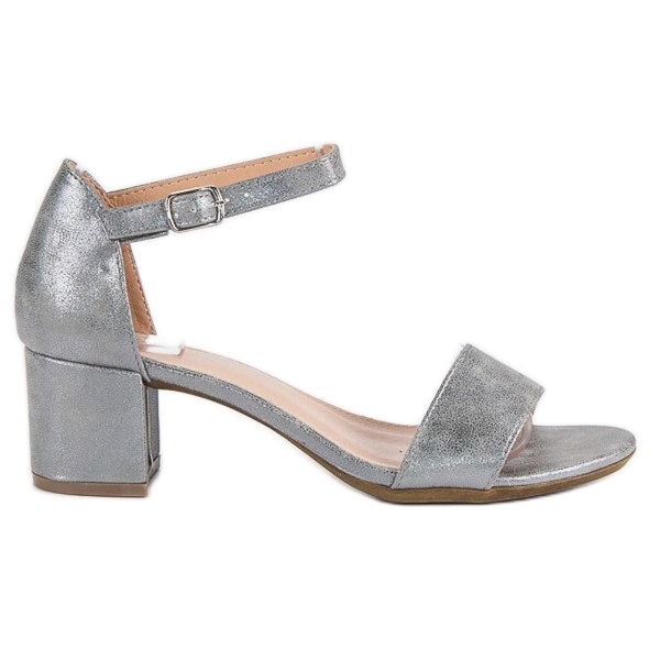 Filippo Sandálias em um poste baixo cinza