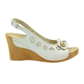 Sandálias de cunha Gregors 648 branco