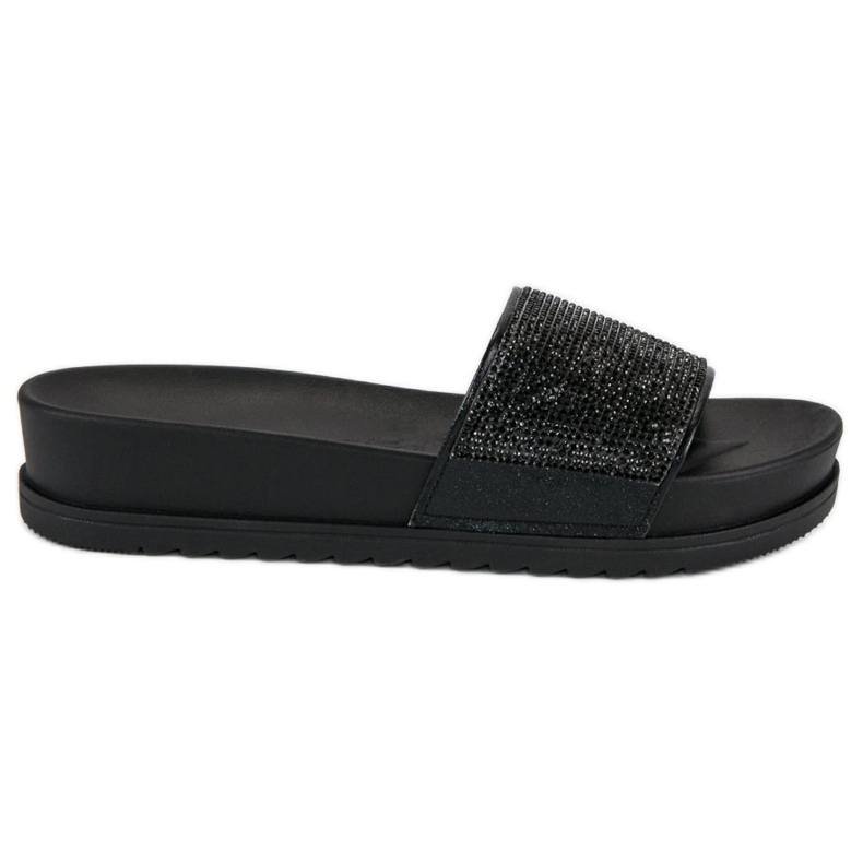 Chinelos pretos elegantes