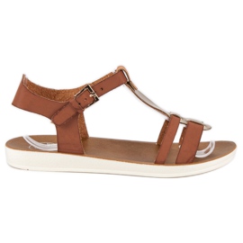 Sandálias presas com fivela marrom