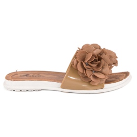 Chinelos marrons com flores castanho Chinelos marrons com flores castanho