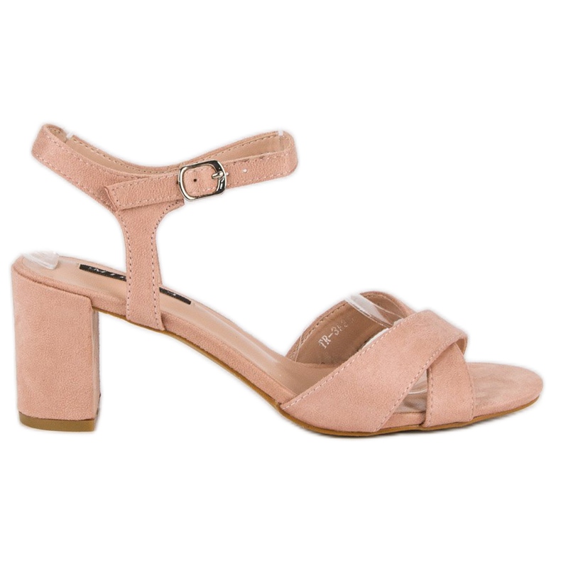 Milaya Sandálias cor de rosa em um post