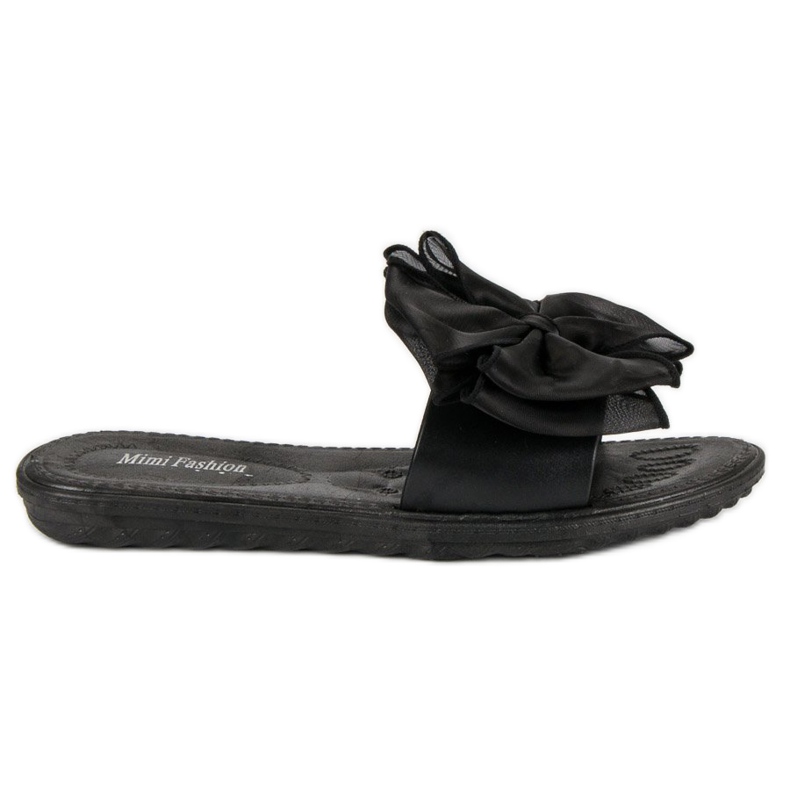 Chinelos com laço preto
