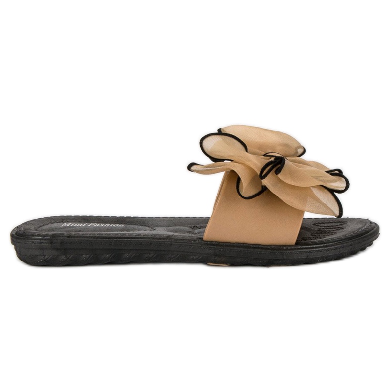 Chinelos com laço castanho