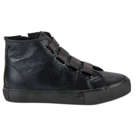 Tênis preto com elástico Tênis preto com elástico