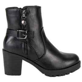 Small Swan Botins pretos no poste Small Swan Botins pretos no poste