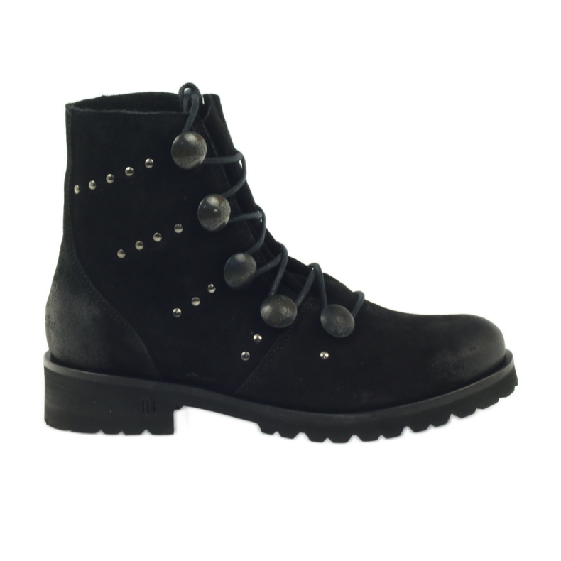 Botas femininas de Badura decoradas com botões e strass preto