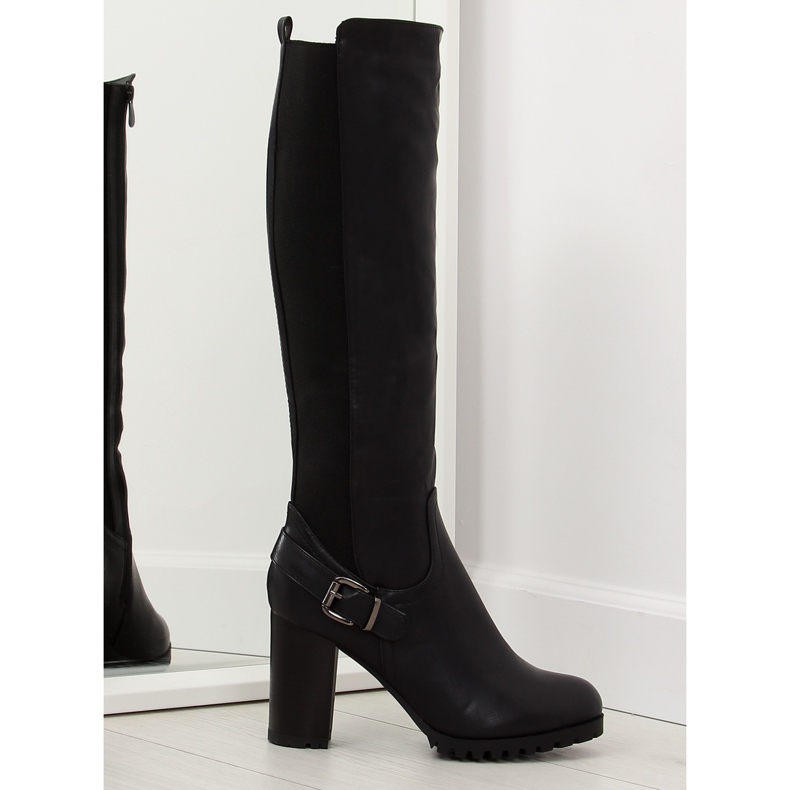 Saltos altos pretos BM16 Preto