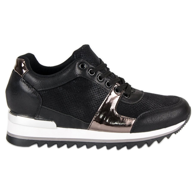 Tênis esportivos amarrados preto