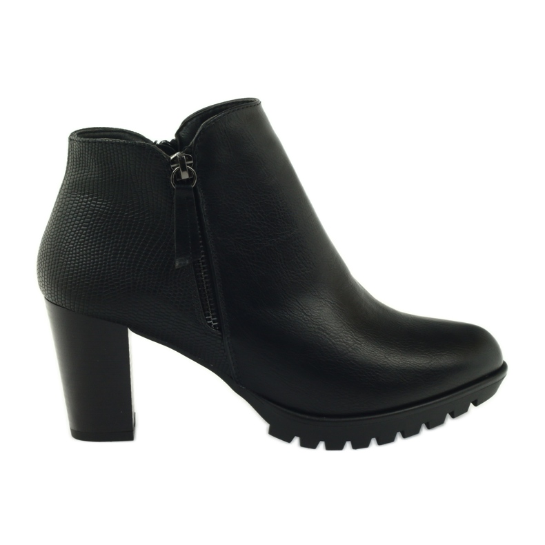 M.Daszyński Botas no poste preto 1708