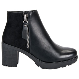 Anesia Paris Botins pretos no poste