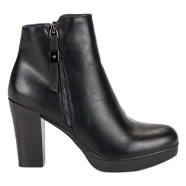 Botas clássicas no post vinceza preto Botas clássicas no post vinceza preto