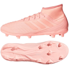 As chuteiras Predator 18.2 Fg da adidas rosa