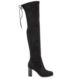 Seastar Botas pretas no poste preto Seastar Botas pretas no poste preto