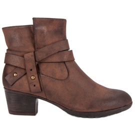 Botas de salto alto marrom