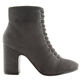 Botas cinza em salto estável SP03 Gray