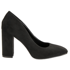 Seastar Bombas de camurça em um pilar preto