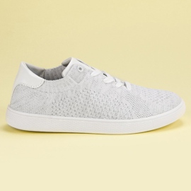 Calçados esportivos confortáveis branco