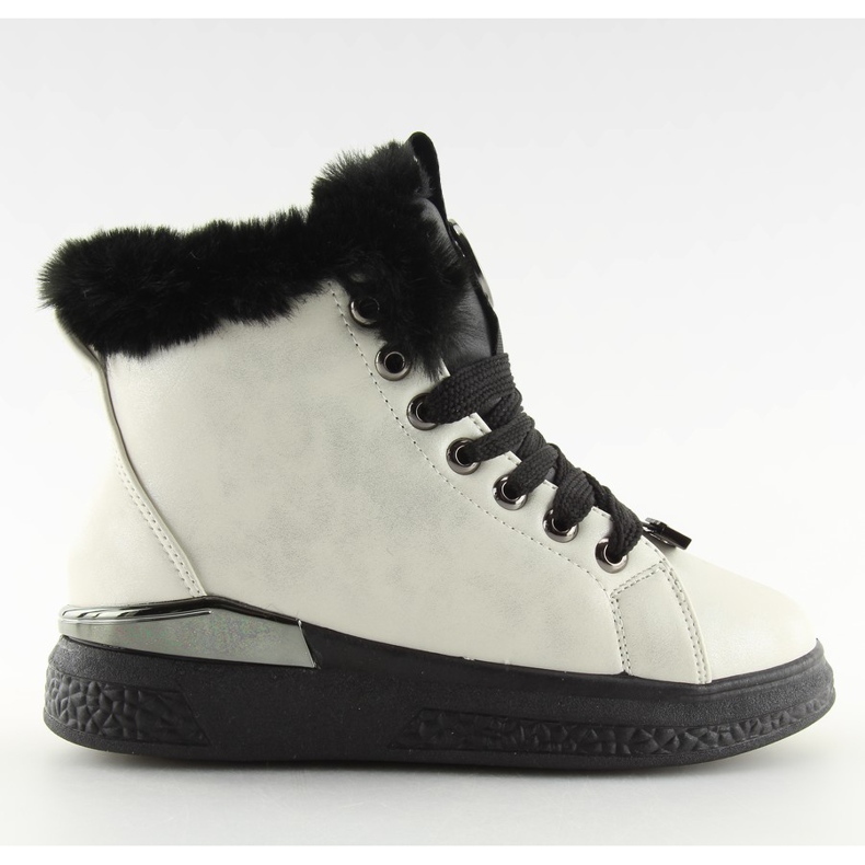 Tênis com isolamento preto F506 branco