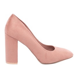 Seastar Bombas de camurça em um pilar rosa