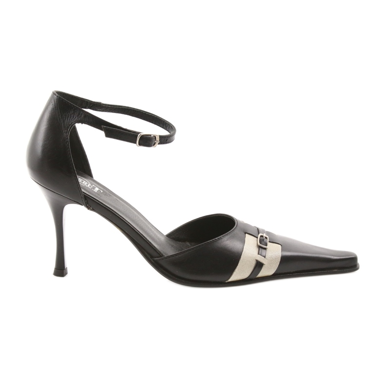 Eksbut Sandálias de couro preto 076 em um alfinete