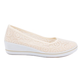 Sapatos de cunha a céu aberto marrom