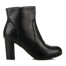 Super Mode Botas confortáveis ​​em um poste preto