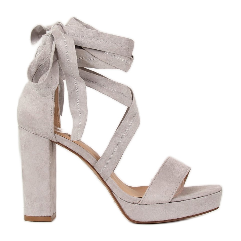 Sandálias cinza na plataforma cinza NC805 Gray