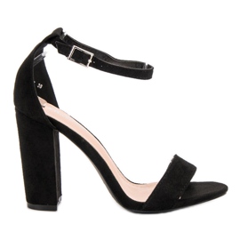 Ch. Creation Sandálias Pretas em Bar preto