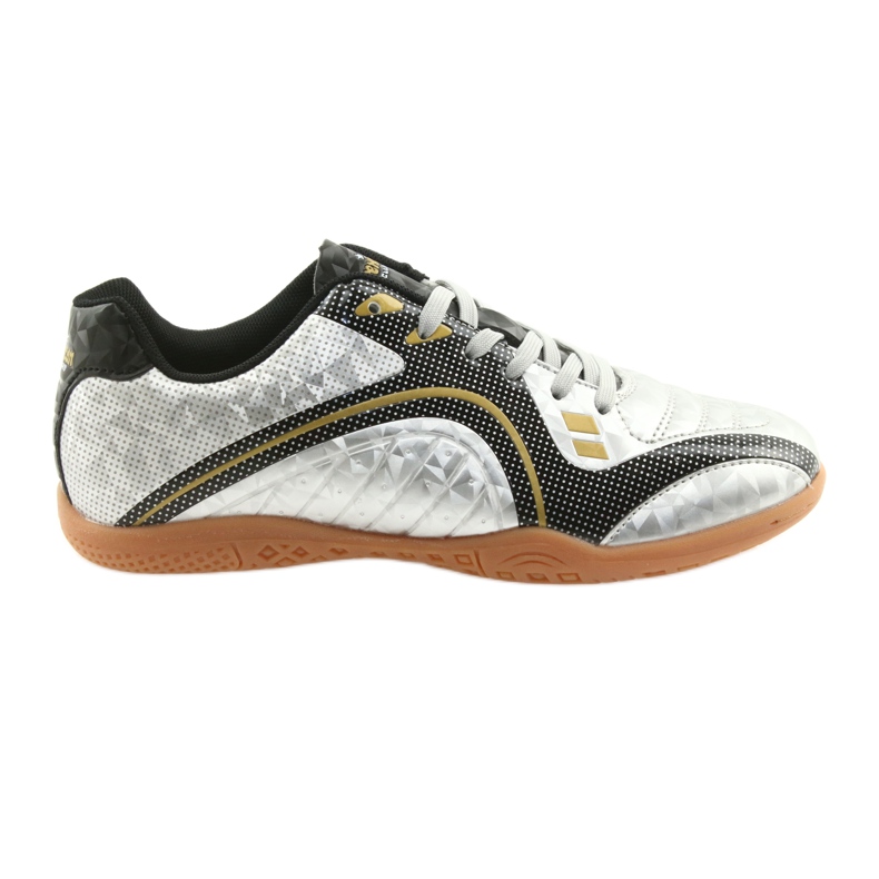 Pavilhão esportivo American Club em prata