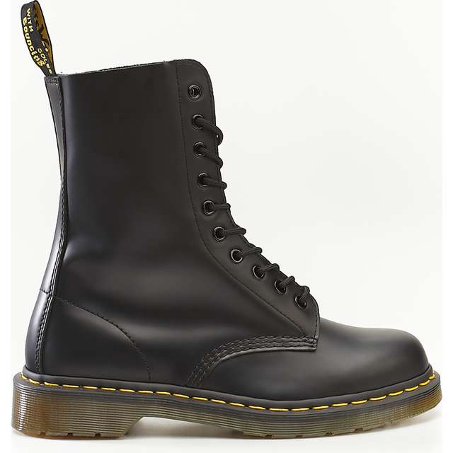 Dr. Martens 1490 Preto Suave