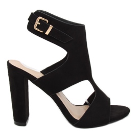 Sandálias pretas no poste J-8711 Black preto Sandálias pretas no poste J-8711 Black preto