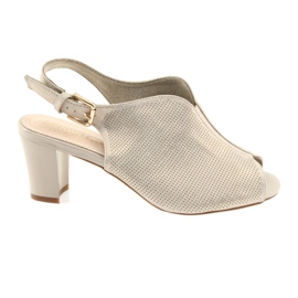 Sandálias no post Sergio Leone 800