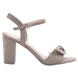 Jumex Sandálias de camurça com laço cinza Jumex Sandálias de camurça com laço cinza