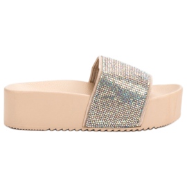 Marquiz Chinelos elegantes na plataforma marrom cinza