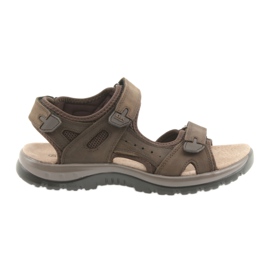 Sandálias DK Brown com velcro e fundo leve em EVA marrom