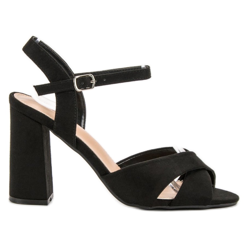 SHELOVET Sandálias em um bar preto