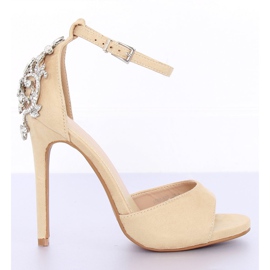 Sandálias em um estilete com pedras bege 9509-502 Bege II-GAT Sandálias em um estilete com pedras bege 9509-502 Bege II-GAT