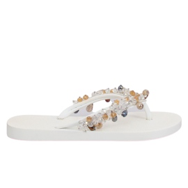 Chinelos brancos com contas brancas JH68