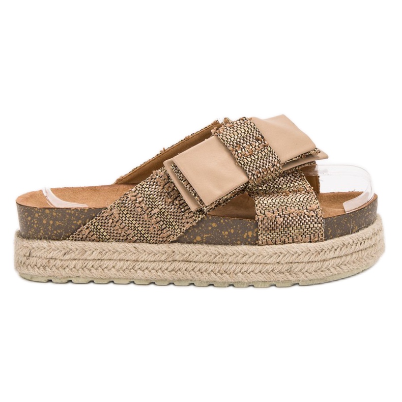 Vices Chinelos têxteis na plataforma castanho