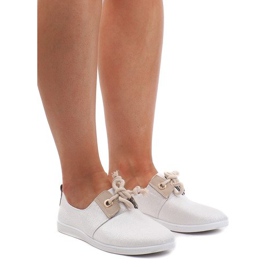 Tênis prateado VT80-3 com cordões cinza